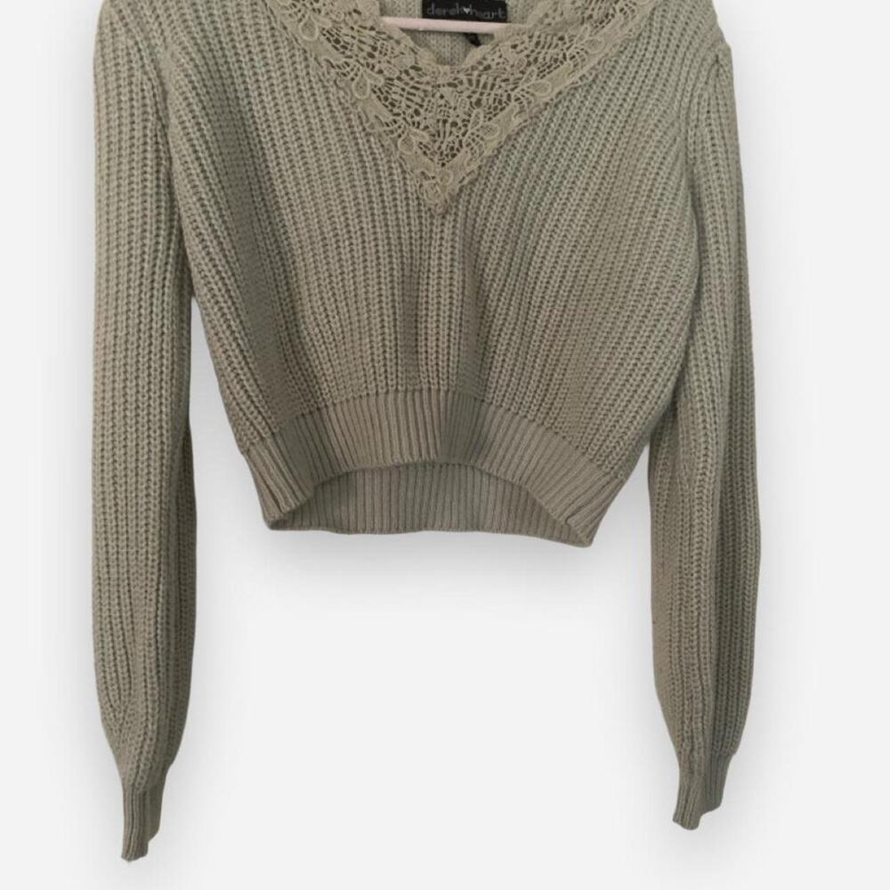 Derek heart sage green cropped